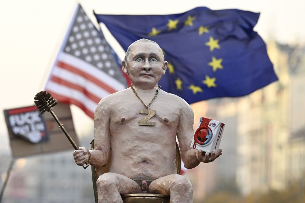 Putin „în toată goliciunea sa”, scos la licitație pentru a ajuta armata ucraineană cu o dronă de luptă