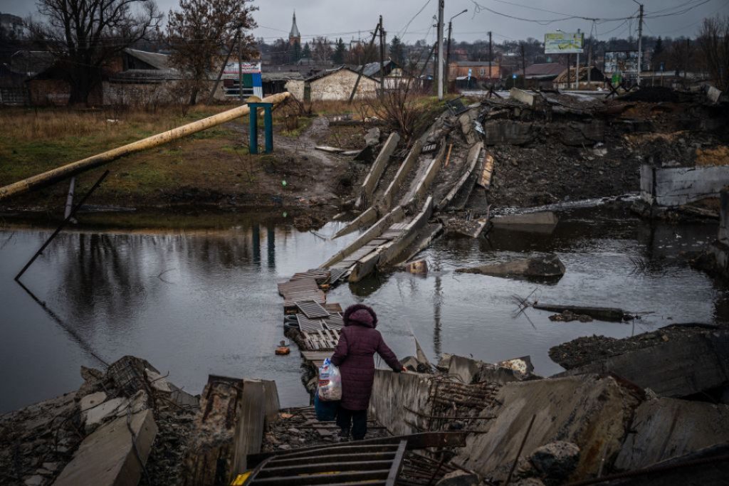 Motivele pentru care Rusia este atât de hotărâtă să captureze orașul Soledar. Ce semnifică orașul pentru forțele sale?