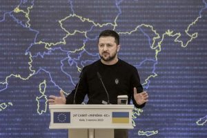 Volodimir Zelenski spune că orașul Bahmut este complet distrus: „Este păcat, o tragedie. Trebuie să înțelegeți că nu mai există nimic”