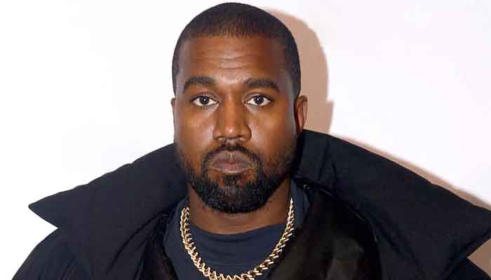 FOTO|VIDEO. Kanye West a stârnit controverse după ce a servit sushi de pe o femeie nud la aniversarea sa