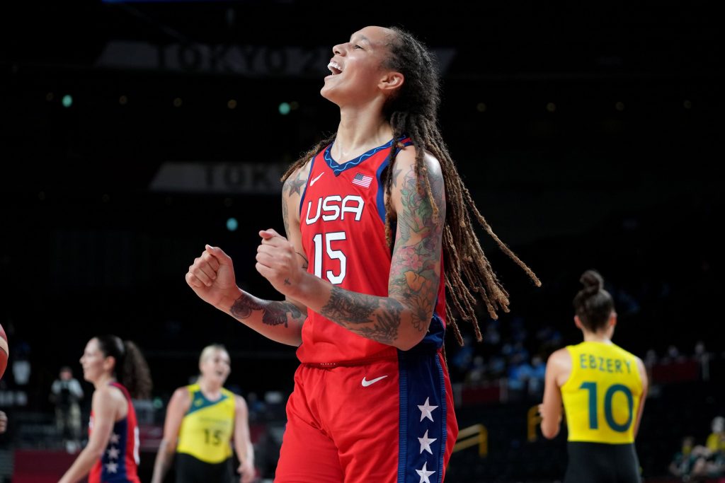 VIDEO. Momentul în care Brittney Griner a fost „hărțuită” pe aeroportul din Dallas de un tip influent pe Twitter
