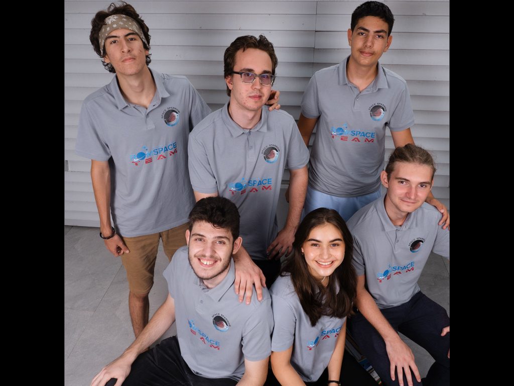 VIDEO. România are un satelit funcțional pe orbită. ROM-2 a fost construit de elevi și transmite date din spațiu