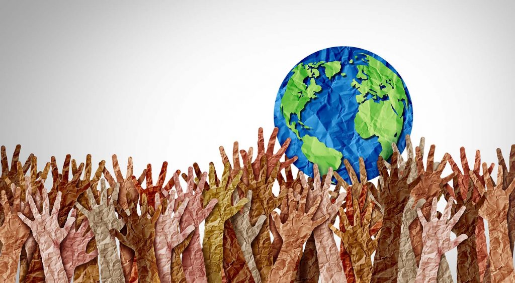 Emilian Mihailov: Într-o țară democratică, oamenii ies în stradă și politicienii mai renunță la ambițiile lor