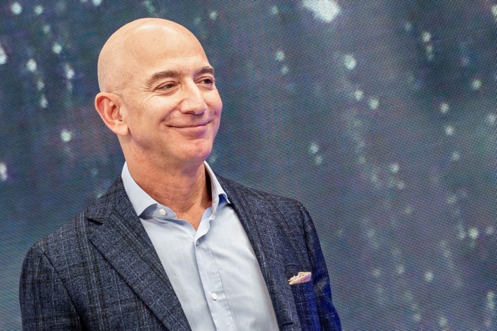 RAPORT. Jeff Bezos joacă un rol din ce în ce mai activ în operațiunile The Washington Post. Ce acțiuni întreprinde fondatorul Amazon