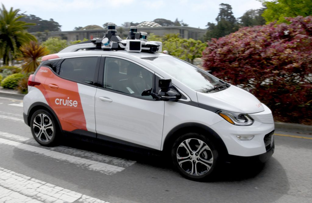 Revoluția robotaxiurilor, contestată la Los Angeles. E prea devreme pentru atât de multă tehnologie?