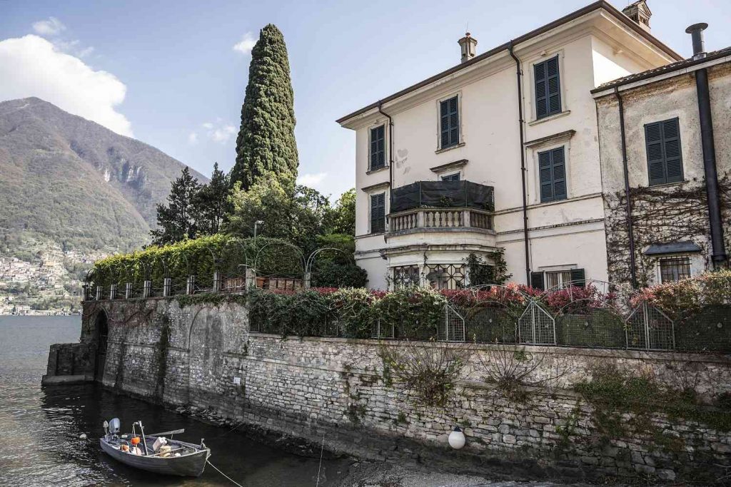 George Clooney scoate la vânzare vila de pe Lacul Como pe care o deţine de 21 de ani. Ce preț are proprietatea