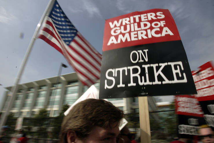 Întâlnire decisivă pentru greva de la Hollywood. Acordul e aproape, eșecul prelungește greva până în 2024