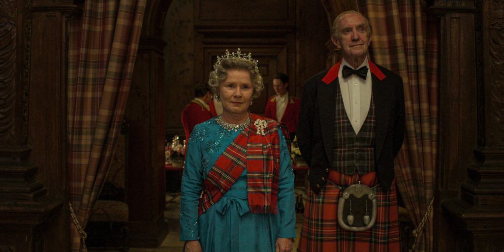 ,,The Crown”- Sezonul 6 încheie cea de-a doua Epocă Elisabetană