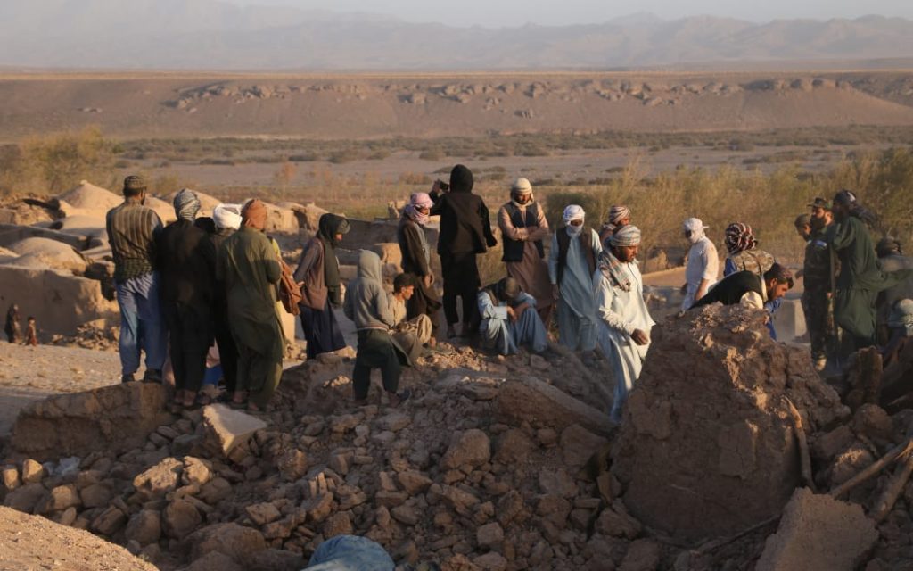 Bilanțul cutremurului din Afganistan a crescut la 2000 de morți, anunță Semiluna Roșie
