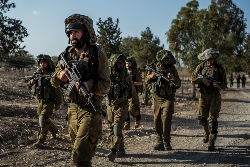 A fost găsit un manual militar al Hamas. „Acesta este un document militar secret”, scrie pe prima pagină