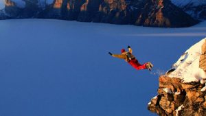 Adrenalină în vacanță. Cererea pentru turismul care include activități extreme a crescut