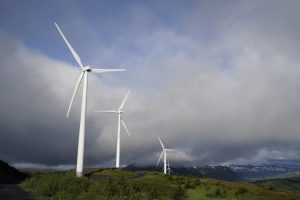 Cei mai mari poluatori climatici din lume fac echipă. SUA și China au convenit să înlocuiască combustibilii fosili prin creșterea energiei regenerabile
