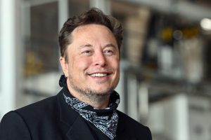 Elon Musk lansează un chatbot AI „cu umor”. „Din unele puncte de vedere este cel mai bun chatbot existent”, a scris miliardarul pe platforma X
