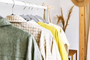 Te îmbraci și salvezi Pământul. Designerii din Ecuador au organizat a cincea ediție a prezentării Eco Fashion