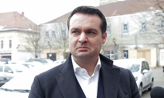 DNA i-a reţinut pentru 24 de ore pe socrii primarului de Baia Mare, Cătălin Cherecheş