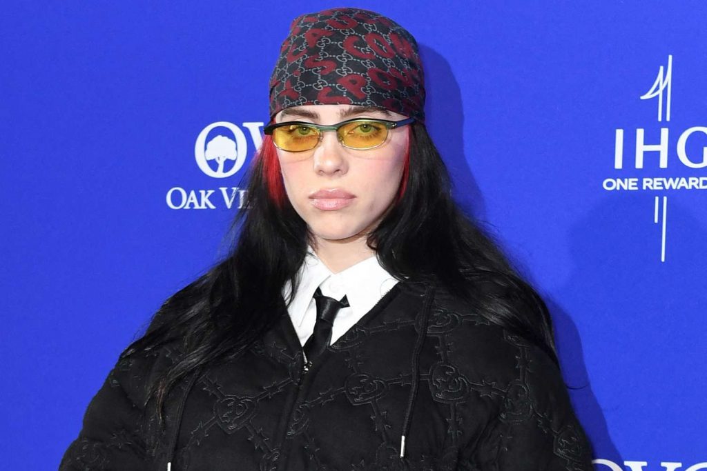 Billie Eilish dedică premiul de la Festivalul Internațional de Film de la Palm Springs „oricărei persoane care se confruntă cu lipsa de speranță”