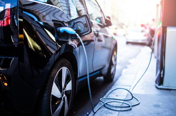 Autoturismele electrice au înregistrat o cotă de piață de 24,4% în România, în 2023. Tesla Y, printre favorite