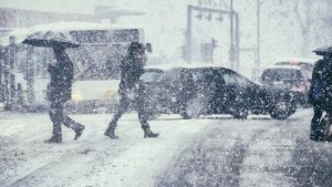 Avertizare meteo de vreme rea în mai multe județe ale țării. Zonele în care va fi cod galben de viscol și ninsori