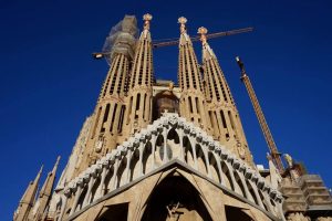 Sagrada Familia din Barcelona va fi finalizată în 2026. Esteve Camps: „Planul prezentat autorităților locale în 1915, care a fost semnat de Gaudi, include controversata scară”