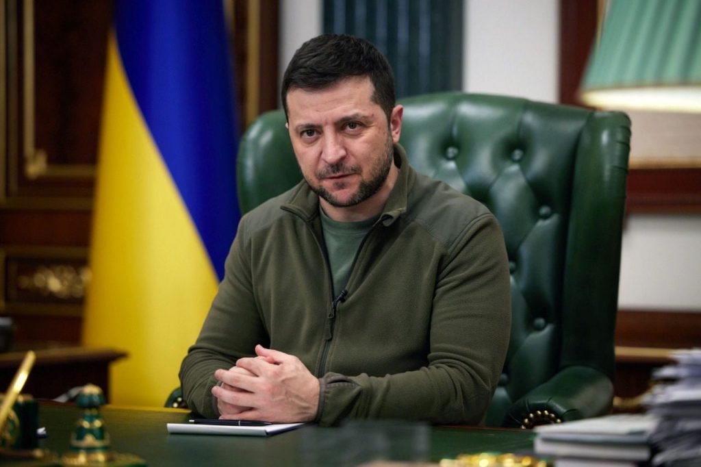 Zelensky interzice jocurile de noroc pentru militari. Ce riscuri la nivel de securitate implică acestea