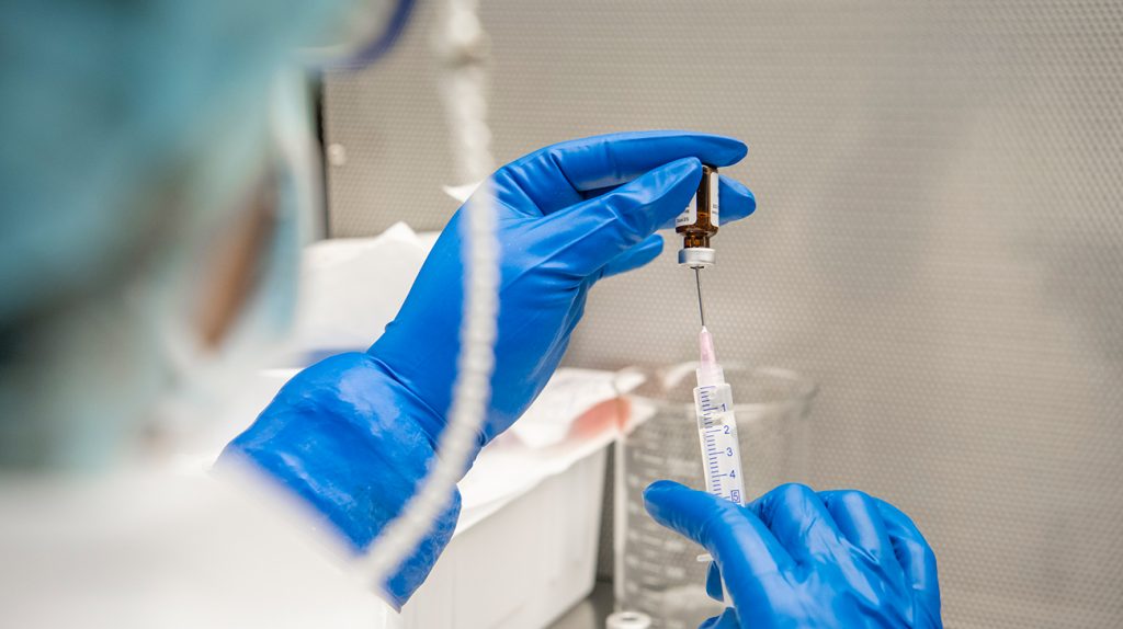 Cancerul de sân ar putea fi prevenit printr-un vaccin. Cum a decurs studiu și cum se simte prima pacientă vaccinată