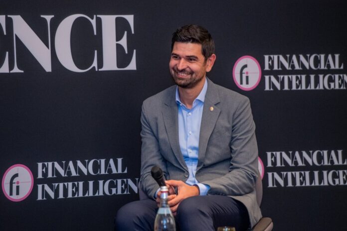 Scandalul de la Sectorul 1 și 2 continuă. Clotilde Armand depune plângeri iar George Tuță se proclamă Primar