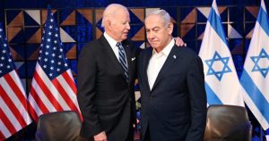 Joe Biden i-a spus premierului Netanyahu că este timpul să se ajungă la un acord de eliberare a ostaticilor și de încetare a focului cu Hamas