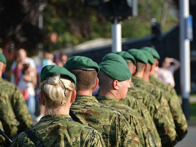 Croaţia revine la serviciul militar obligatoriu din 2025. Cât va dura un stagiu