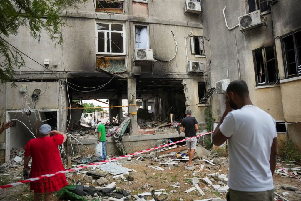 Israelul așteaptă atacul armatei din Iran. Ce a discutat Yoav Gallant cu Șeful Pentagonului