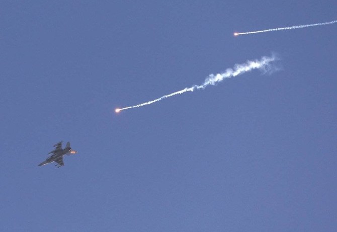Avioanele israeliene au declanșat boom-uri sonice în Beirut, în timp ce liderul Hezbollah Nasrallah amenința cu represalii