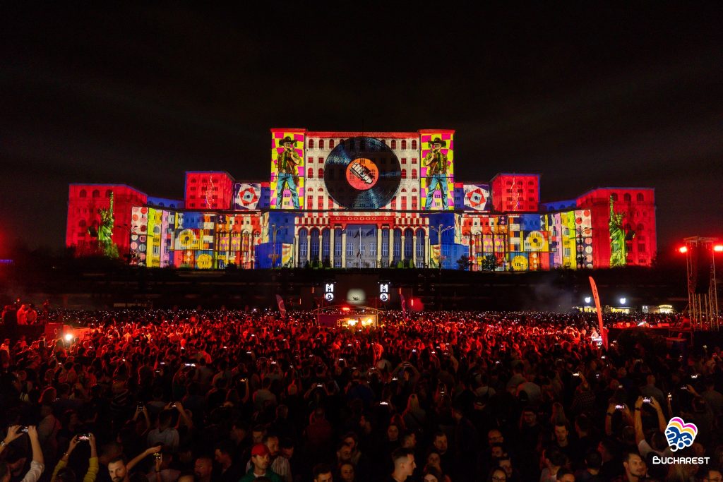 FOTO. Show-urile de Zilele Bucureștiului continuă. Azi în Piața Constituției cântă trupa Subcarpaţi