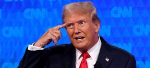 Donald Trump este ironizat online pentru că a sugerat combaterea criminalității cu „The Purge”