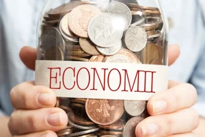 Alfabetizarea financiară a românilor nu creşte. Ei continuă să ţină circa 50% din economiile bancare în conturi curente, în depozite la vedere