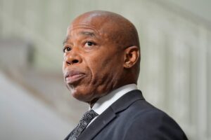 Primarul New York-ului, Eric Adams, pledează nevinovat pentru acuzațiile federale de corupție