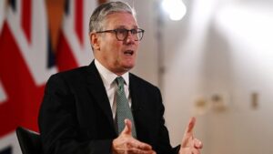 Sir Keir Starmer se întâlnește cu Donald Trump pentru a „stabili o relație” între Marea Britanie și SUA. Premierul va discuta și cu democrata Kamala Harris