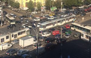 Traficul din București este principala problemă a Primăriei. Ce soluții pentru fluidizarea acestuia există