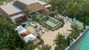Un complex de lux va fi construit în Balize. Printre facilități se află un club de golf și un hotel de 5 stele