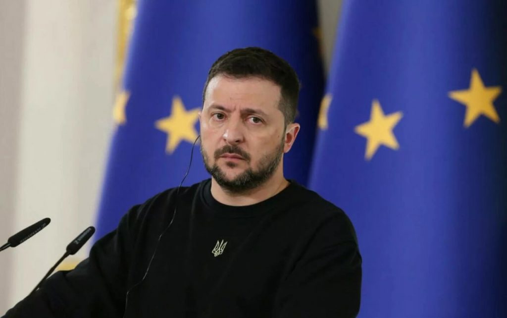 Ucraina la răscruce. Zelenski: „Avem nevoie de NATO sau de bombe nucleare … și vrem NATO”