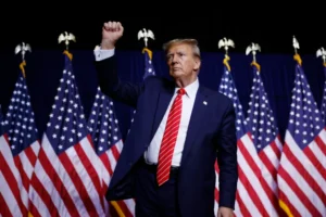 Trump se adresează susținătorilor din Palm Beach: „Aceasta va fi Epoca de Aur a Americii”