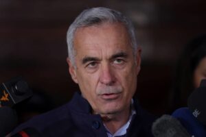 The Guardian: „Alegerile din România: ce urmează după victoria șocantă din primul tur a ultranaţionalistului în primul tur?”