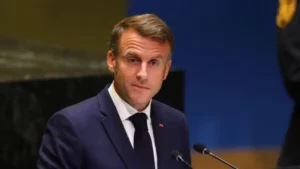 Președintele Emmanuel Macron va numi un nou prim-ministru, după demisia lui Barnier