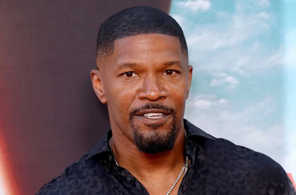 Jamie Foxx „se recuperează” după ce a fost atacat într-un restaurant din Beverly Hills în timpul unei cine aniversare