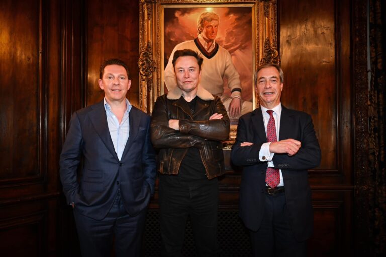 Elon Musk vrea să finanțeze partidul de extremă dreaptă al lui Nigel Farage