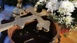 Astăzi se sărbătorește Boboteaza! Care sunt cele mai cunoscute tradiții și superstiții ale zilei sfinte