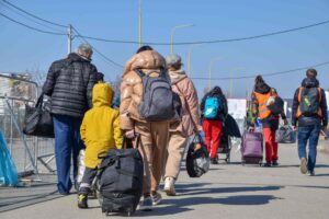 300 de refugiați ucraineni din Regatul Unit vor putea solicita prelungirea vizelor pentru 18 luni
