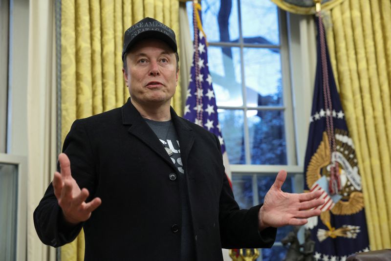 Elon Musk neagă că ar conduce o „preluare ostilă” a guvernului SUA și și-a apărat planurile de reducere a costurilor