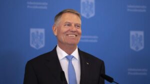 Parlamentarii declanșează suspendarea lui Klaus Iohannis. Ce se întâmplă în Guvernul Ciolacu 2?