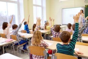 Ministerul Educației a stabilit regulile pentru înscrierea în învățământul primar pentru anul şcolar 2025 – 2026