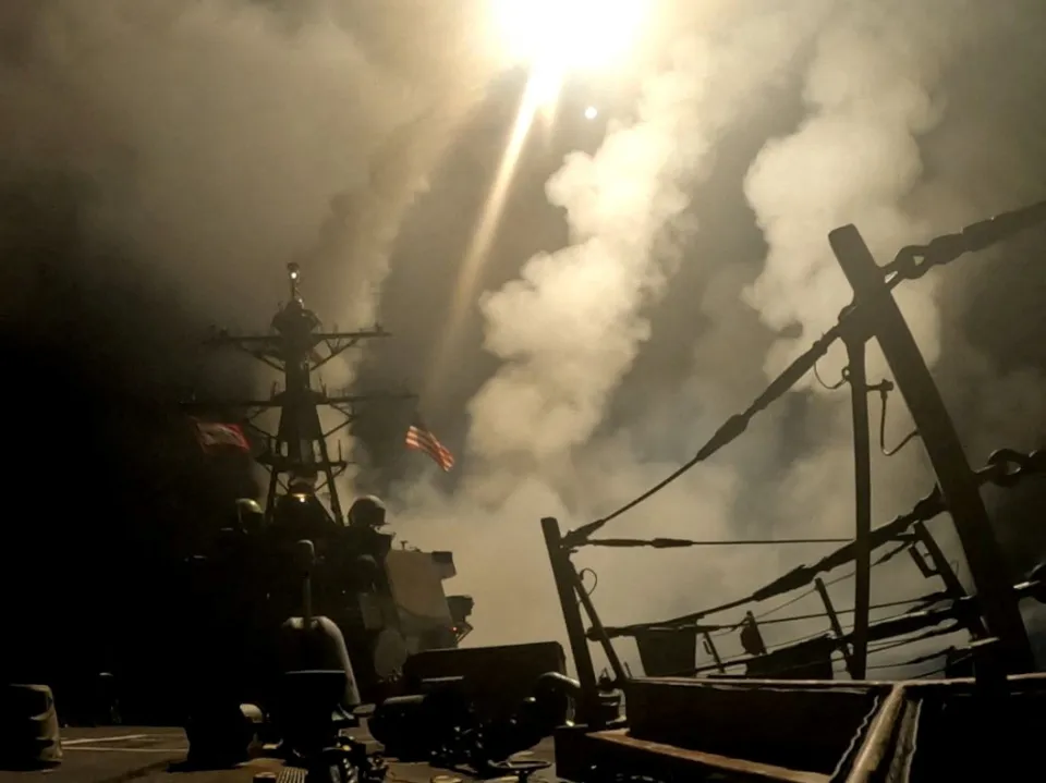 SUA au executat 30 de bombardamente asupra rebelilor Houthi din Yemen, sprijiniți de Iran. Care sunt ultimele informații