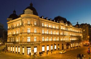 Corinthia Grand Hôtel du Boulevard se deschide astăzi. Clădirea a fost restaurată cu o investiție de 12 milioane de euro